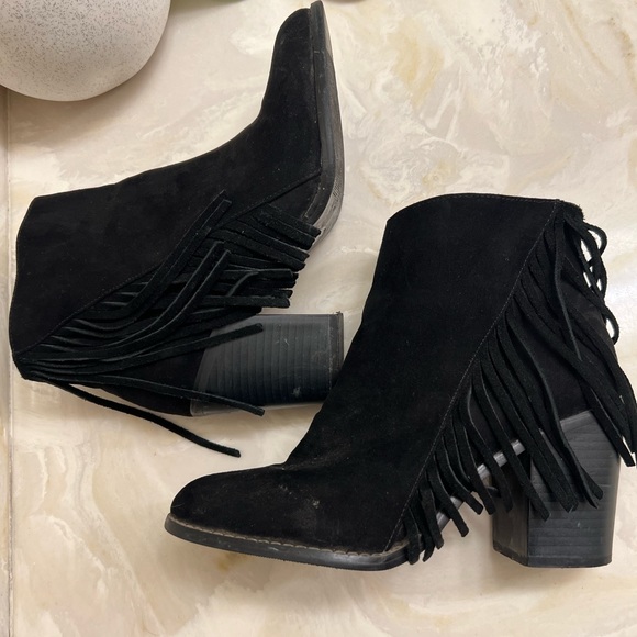 Forever 21 Black Booties - Picture 8 of 9